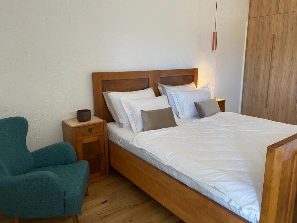 Pira Hotel Постойна Экстерьер фото